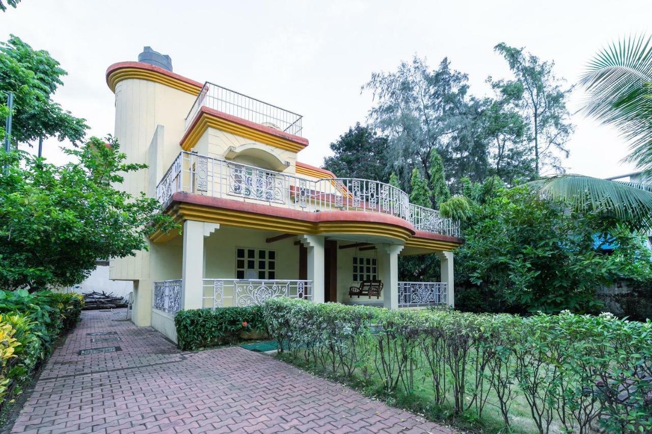 Capital O 47539Capital O Umbergaon Club Hotel Umargam Exterior photo